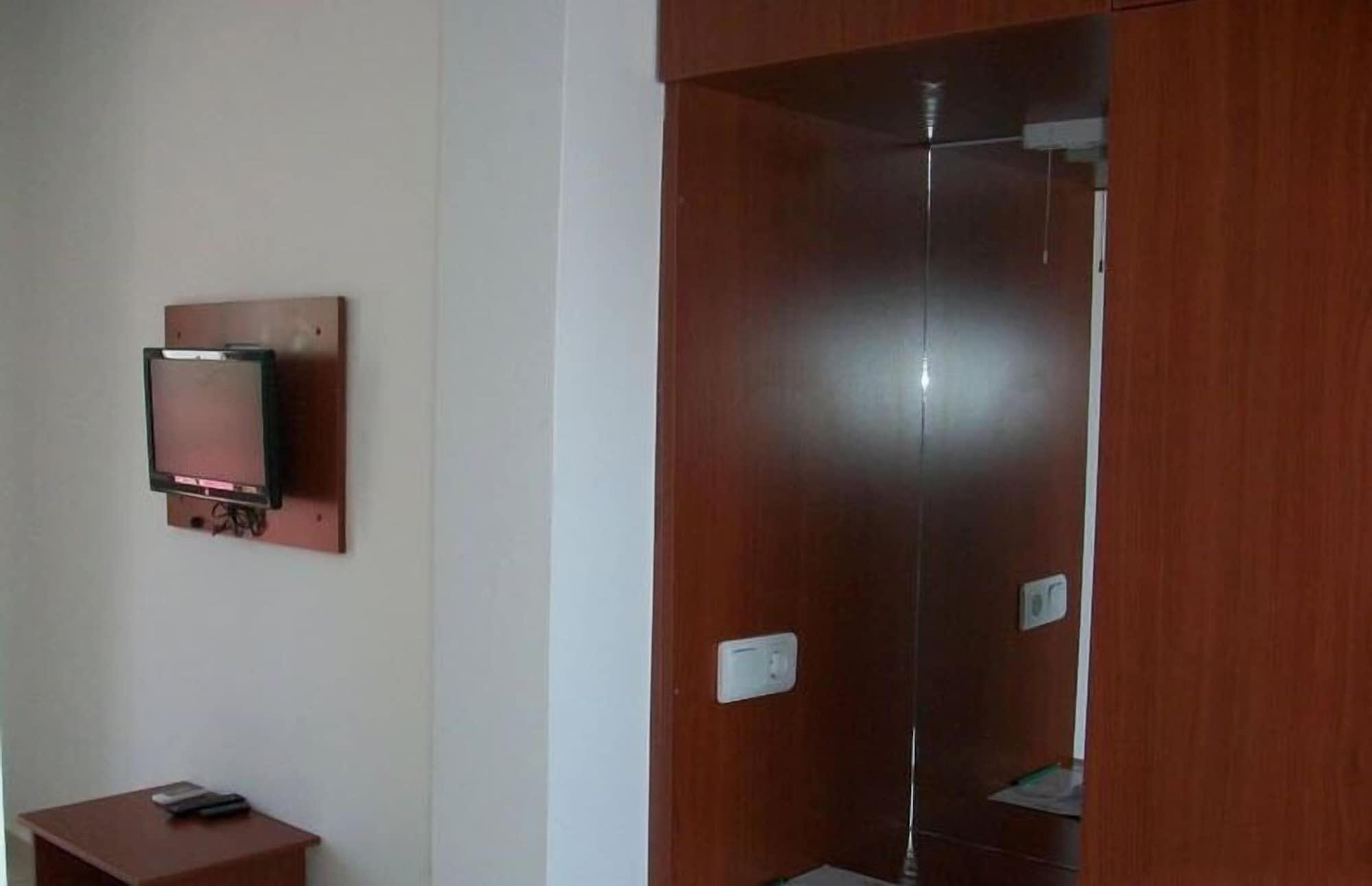 Kriss Otel Ортакент Екстериор снимка