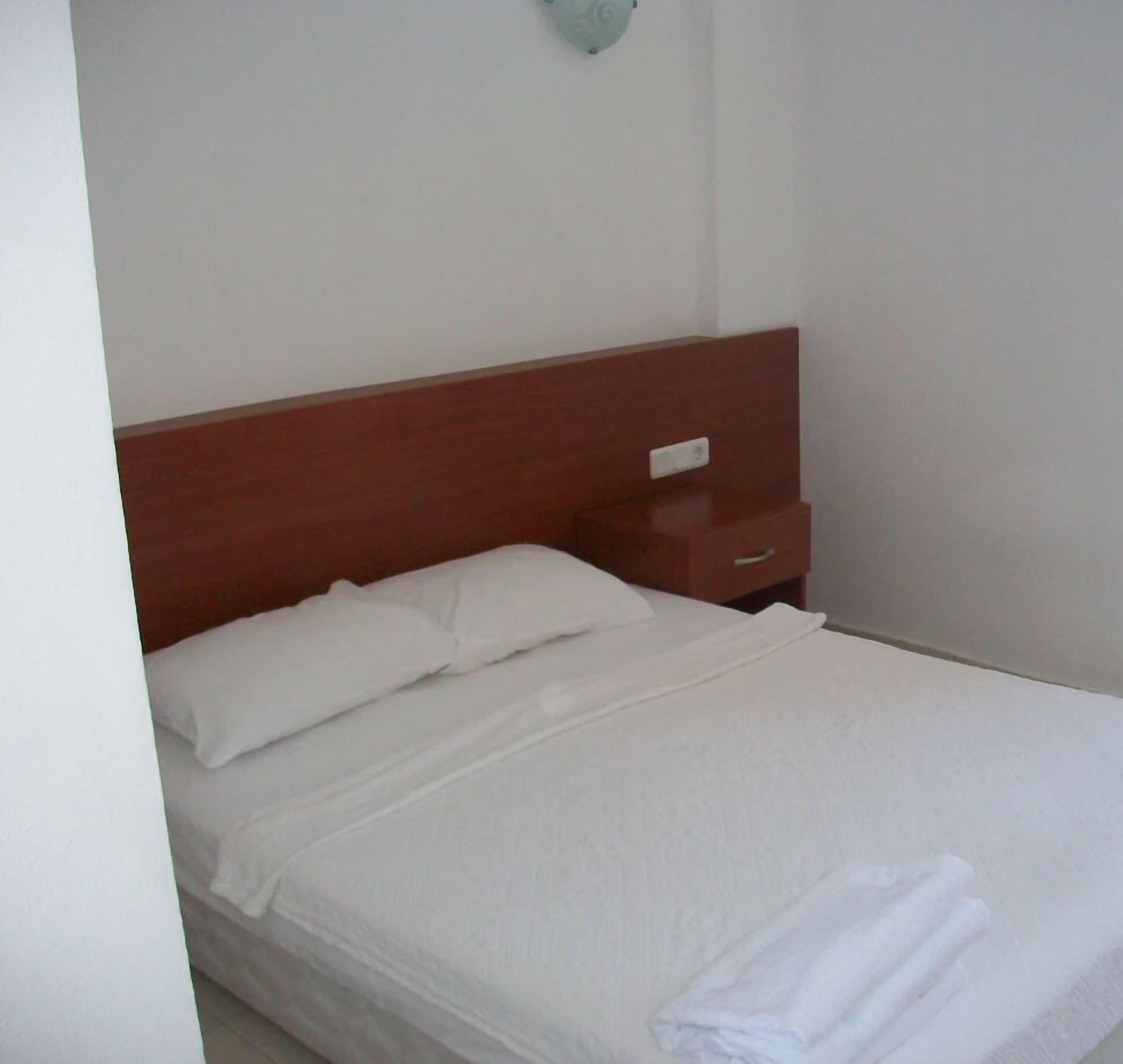 Kriss Otel Ортакент Екстериор снимка